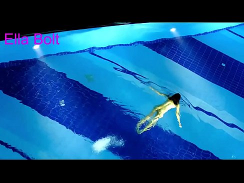 ❤️ Ech kann net ophalen ze kucken, jonk Blond gefaange schwammen plakeg am ELLA BOLT Resort Pool ️ Just Porno op lb.porngifer.ru ❌❤