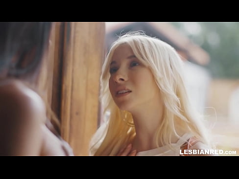❤️ D'Meedche kënnt e puer Méint méi spéit heem a schléisst op d'Stiefmamm hir Muschi iessen ️ Just Porno op lb.porngifer.ru ❌❤